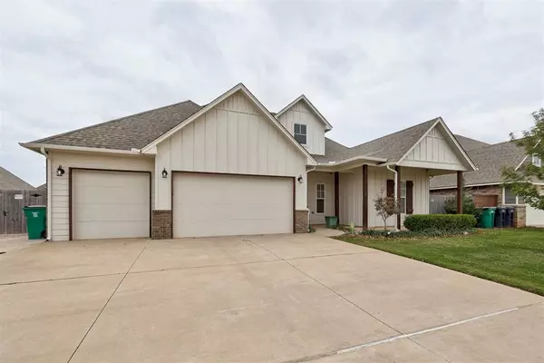 Edmond, OK 73012,18104 Summer Grove Avenue