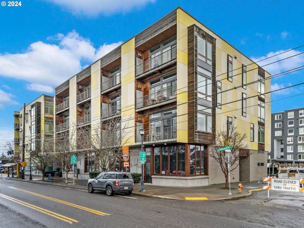 1455 N KILLINGSWORTH ST #412, Portland, OR 97217