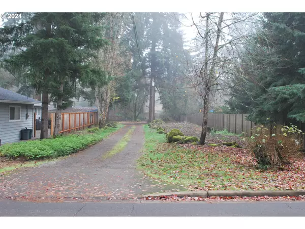 5174 Lakeview BLVD, Lake Oswego, OR 97035