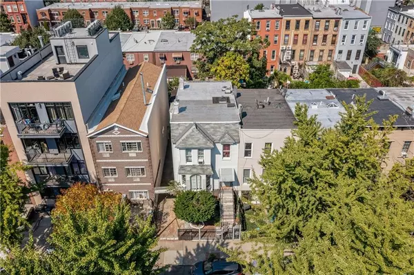 Brooklyn, NY 11221,31 Woodbine ST