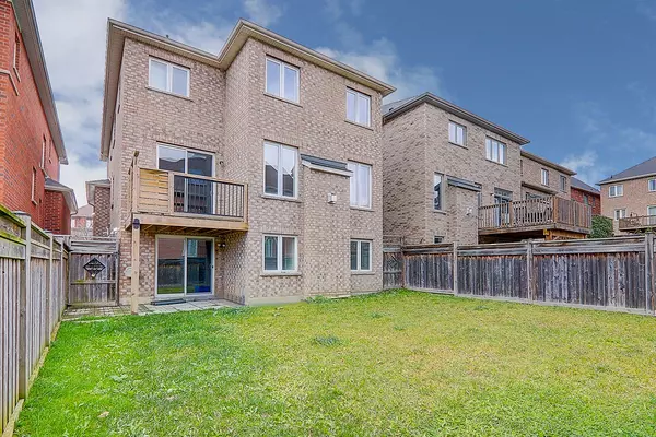 Richmond Hill, ON L4E 0N5,34 Magdalan CRES #Lower