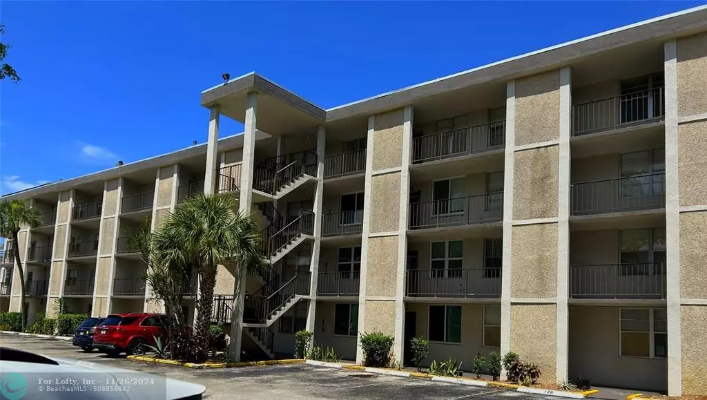 Lauderdale Lakes, FL 33313,4898 NW 29 Ct  #210