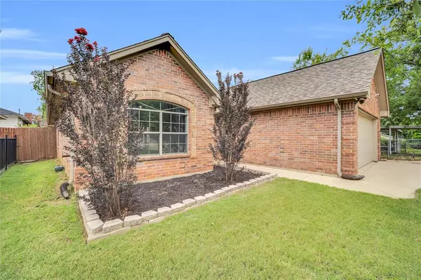 Kennedale, TX 76060,311 W 5th Street