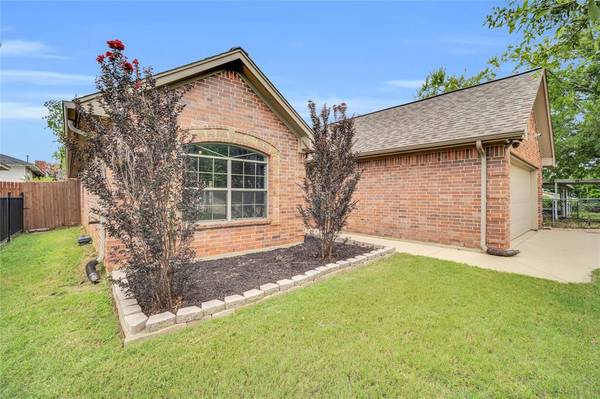 Kennedale, TX 76060,311 W 5th Street