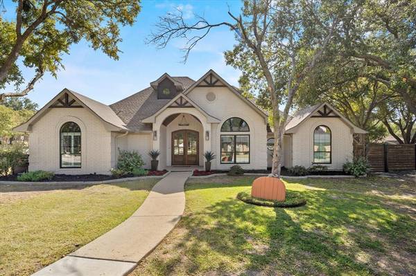 601 Shoretrail Drive,  Rockwall,  TX 75087