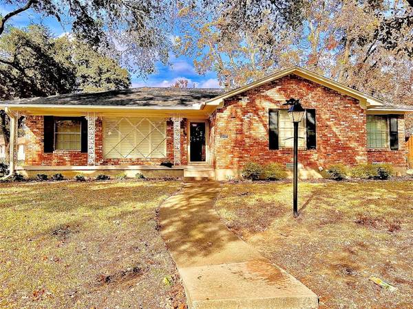 1007 Carroll Drive, Garland, TX 75041