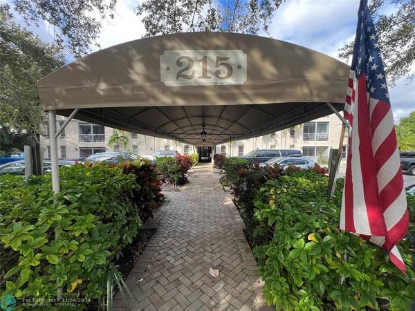 Fort Lauderdale, FL 33301,215 NE 16th Ave  #203