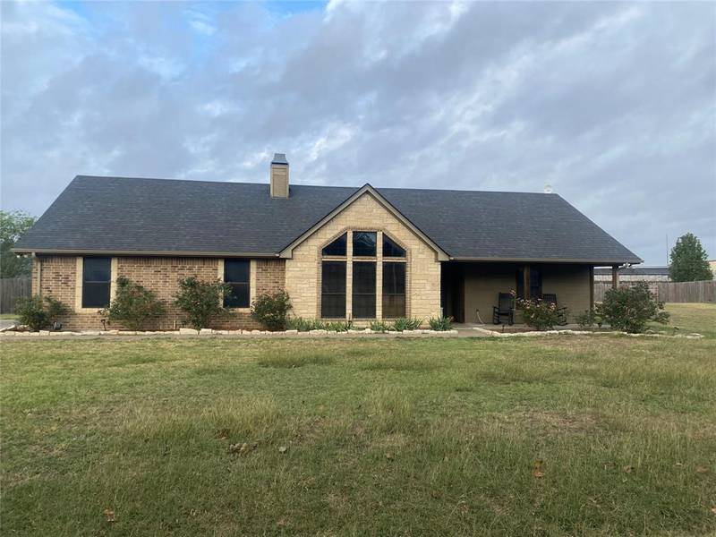 809 El Campo Drive, Rio Vista, TX 76093