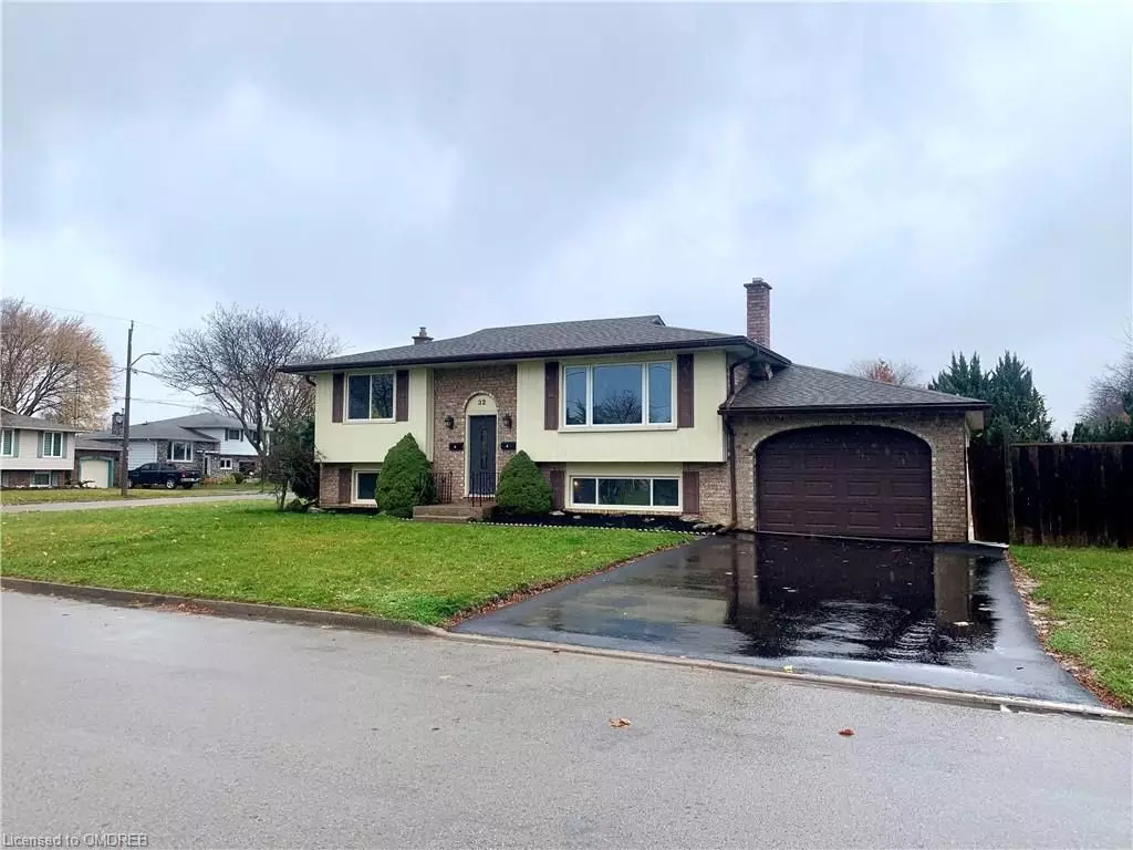 St. Catharines, ON L2N 5R5,32 BENDINGROAD CRES