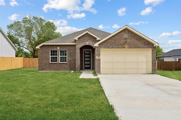 3830 Mcdougal Street, Greenville, TX 75401