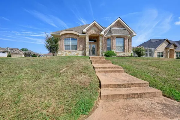 701 Linus Lane, Lindale, TX 75771