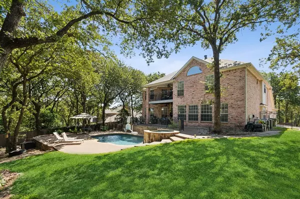 2800 Carrick Court, Southlake, TX 76092