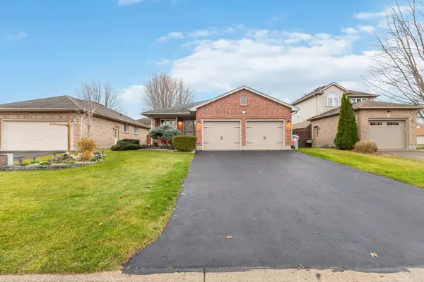 Strathroy-caradoc, ON N7G 4C1,7 Juniper CRES