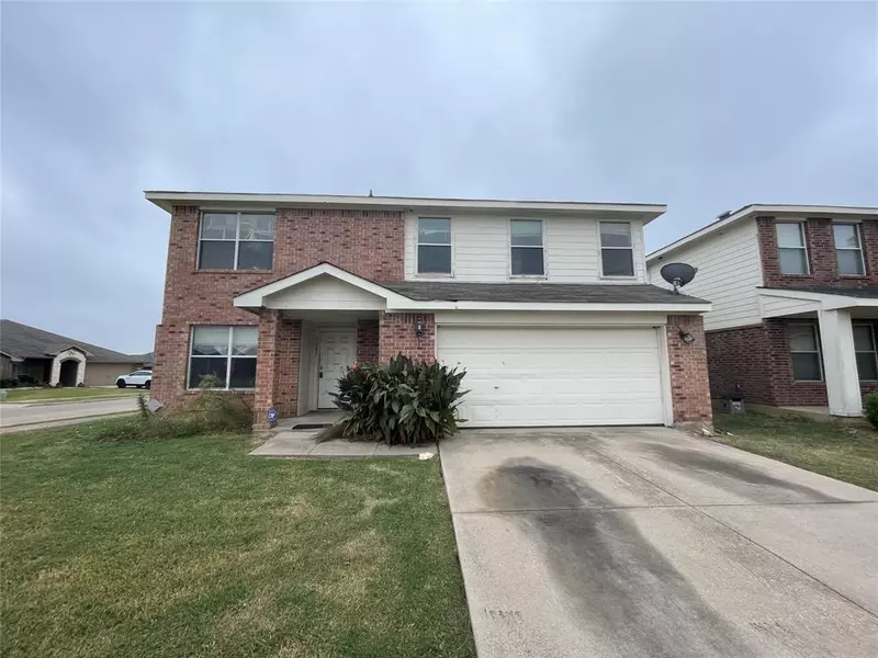 9201 Saint Martin Road, Fort Worth, TX 76123