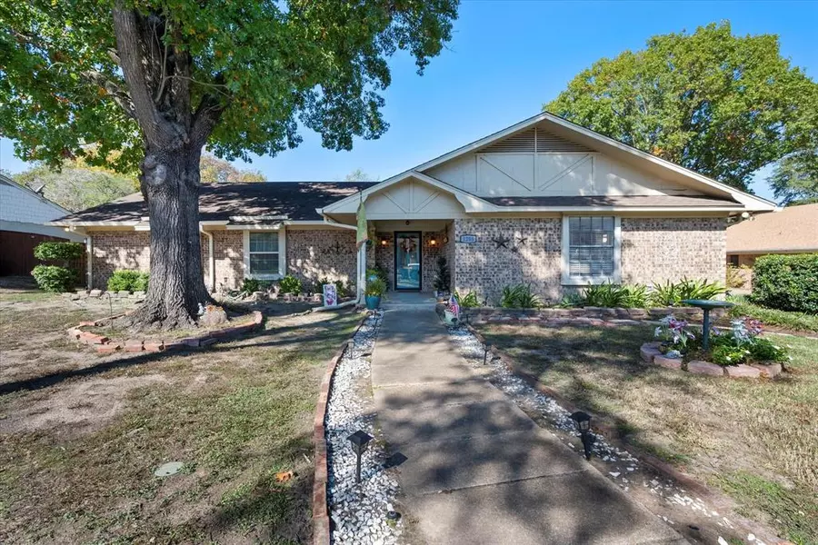 1208 Lexington Square, Corsicana, TX 75110