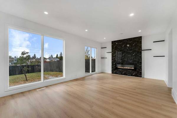 256 Abinger CRES Northeast, Calgary, AB T2A 6L3