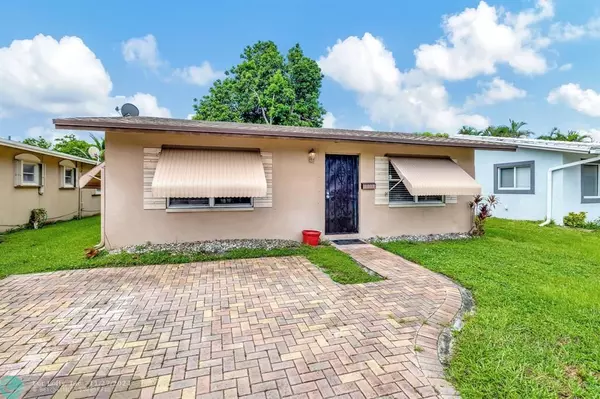 6103 NW 73rd Ter, Tamarac, FL 33321