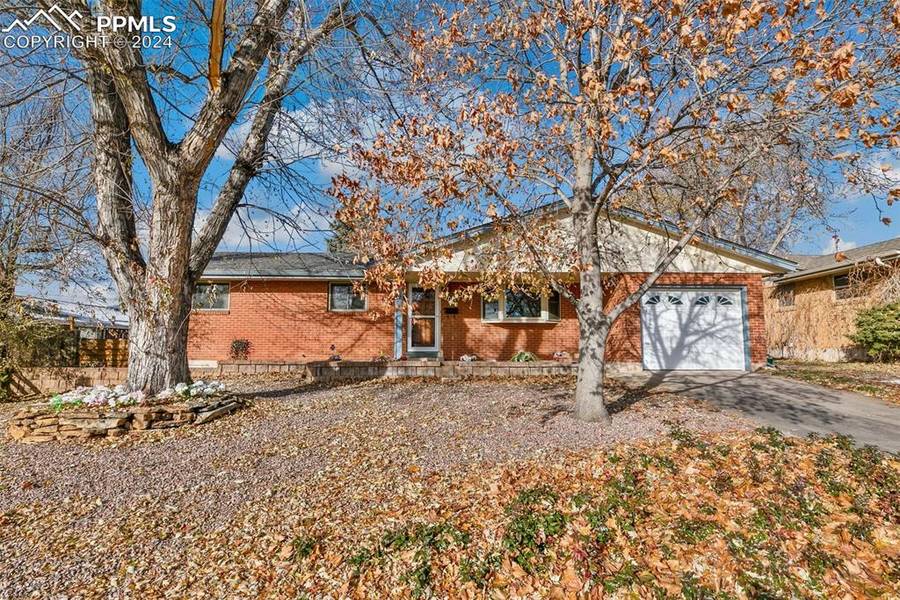 2106 Lockhaven DR, Colorado Springs, CO 80909