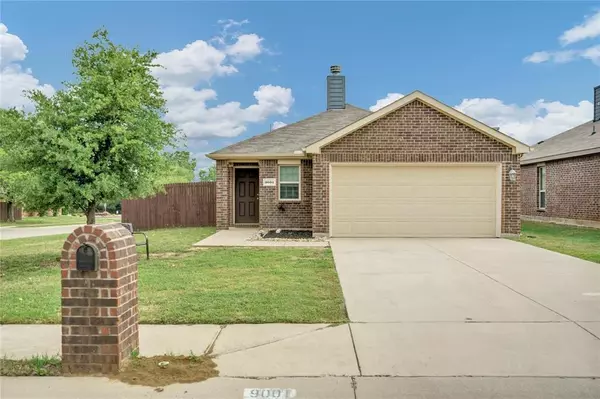 9001 Tumbleweed Drive, Cross Roads, TX 76227