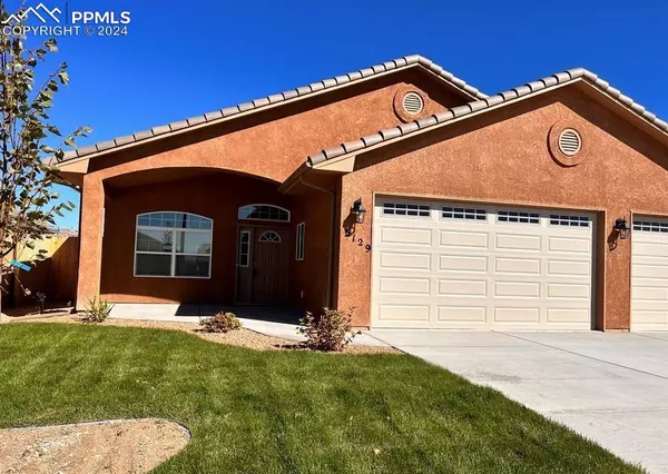 Pueblo, CO 81005,5129 Berrycrest DR