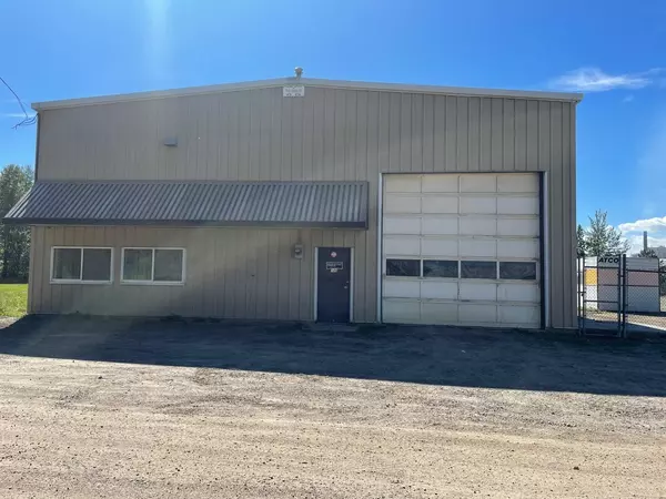 109 KING ST, Hinton, AB T7V 1G2