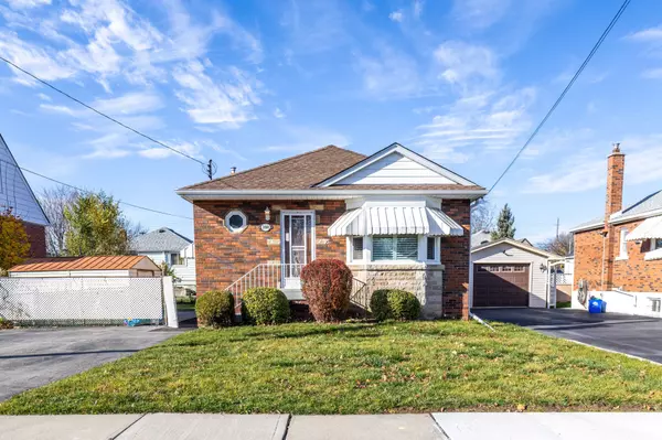 208 East 32nd ST, Hamilton, ON L8V 3S4