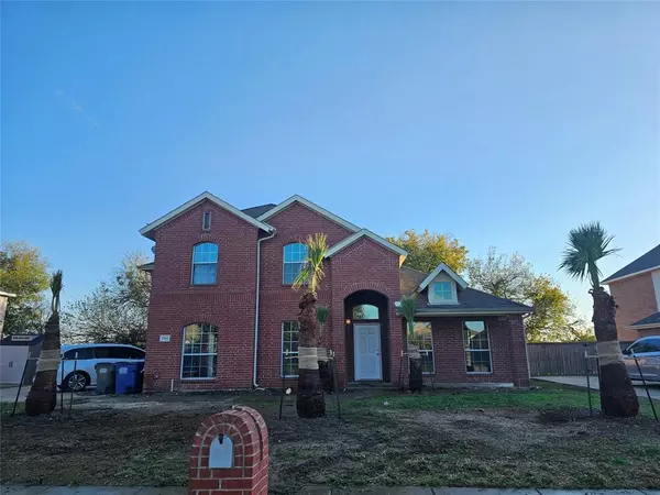 706 Shady Meadow Lane, Glenn Heights, TX 75154