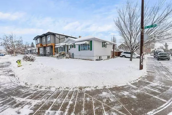 Calgary, AB T2M 3V6,2704 19 ST Northwest