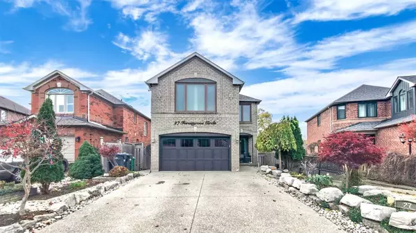 27 Forestgrove CIR, Brampton, ON L6Z 4T3