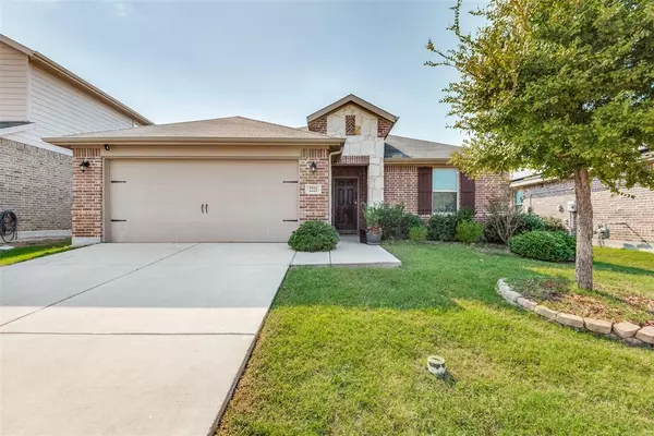 2221 Kingfisher Street, Crandall, TX 75114