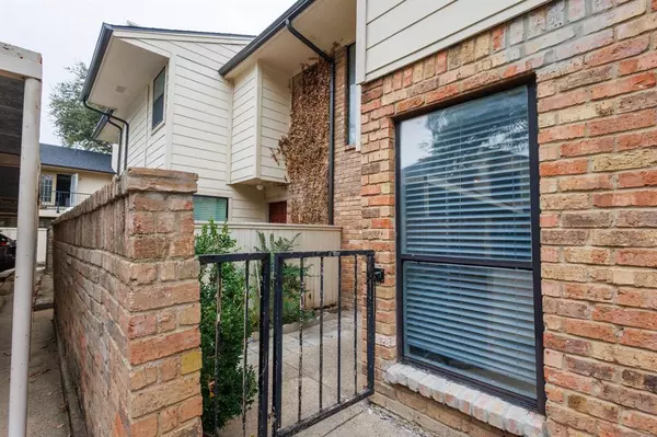 6646 E Lovers Lane #1003, Dallas, TX 75214