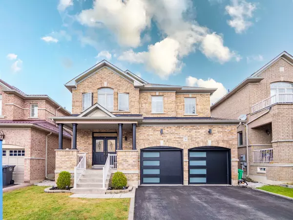 30 Strathdale RD, Brampton, ON L6P 2Y1