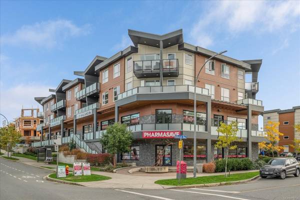 Nanaimo, BC V9R 1W7,525 Third St #204