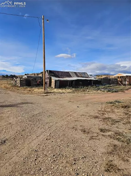 333 County Road 521, Walsenburg, CO 81089