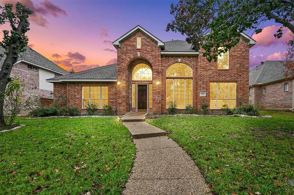 4728 Ravendale Drive, Richardson, TX 75082