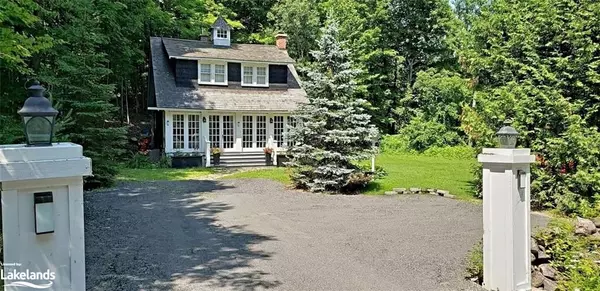 Lake Of Bays, ON P0B 1A0,1037 GLENMOUNT RD