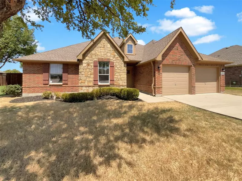 2305 Bridgeport Drive, Little Elm, TX 75068