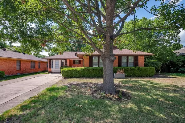 10123 Newcombe Drive, Dallas, TX 75228