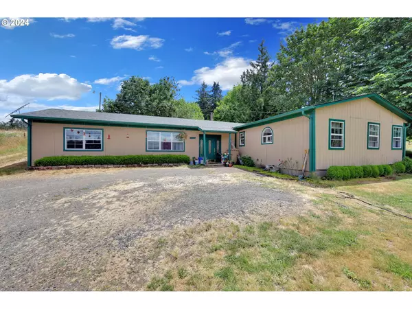 26257 OLD HOLLEY RD, Sweet Home, OR 97386