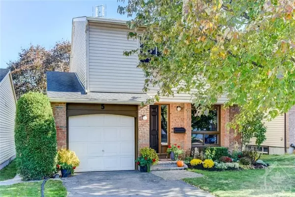 Barrhaven, ON K2J 2C9,5 FABLE ST