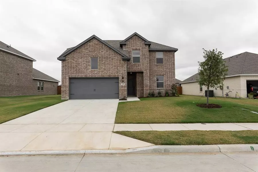 549 Ridgewood Drive, Van Alstyne, TX 75495