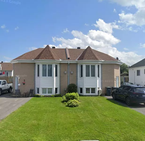 493 Mario ST, Hawkesbury, ON K6A 3W3