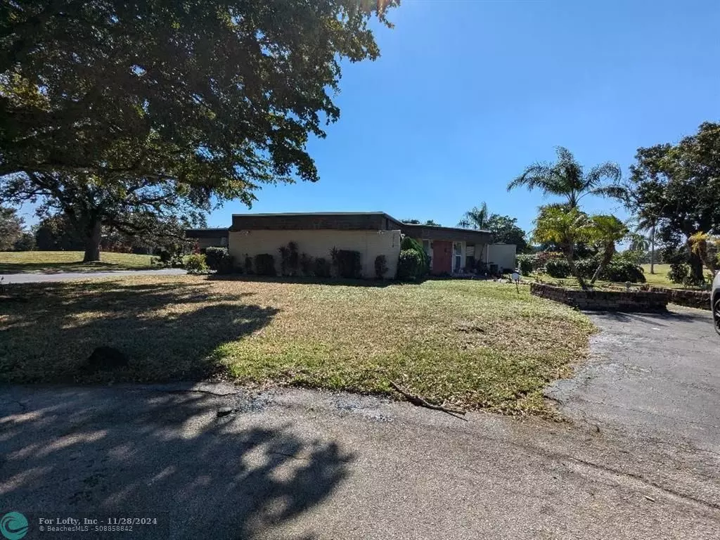 Tamarac, FL 33319,5714 Bamboo Cir