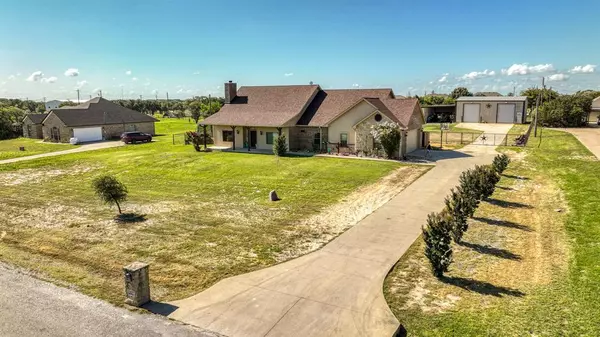 127 Gibson Lane, Weatherford, TX 76088