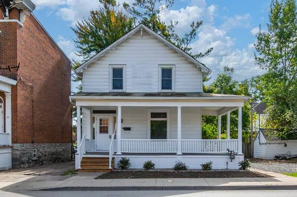 24 Bridge ST W, Greater Napanee, ON K7R 2C3