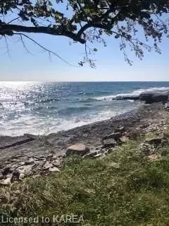 Frontenac Islands, ON K0H 2Y0,297 9 MILE POINT RD