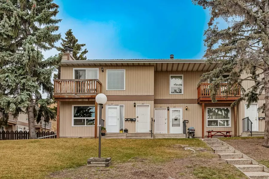 219 Huntington Park Bay NW #202, Calgary, AB t2k5h5