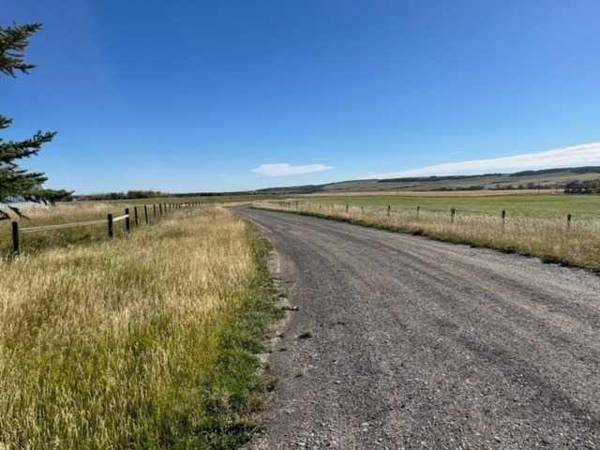 Rural Foothills County, AB T0L 1H0,144133 530 AVE West #10