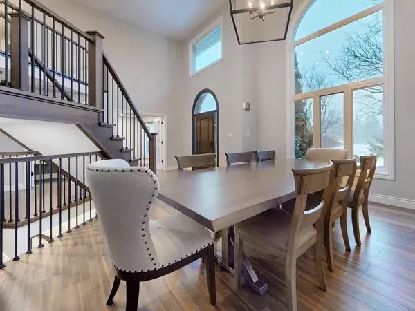 Hamilton, ON L0R 1H0,10 Elderberry LN