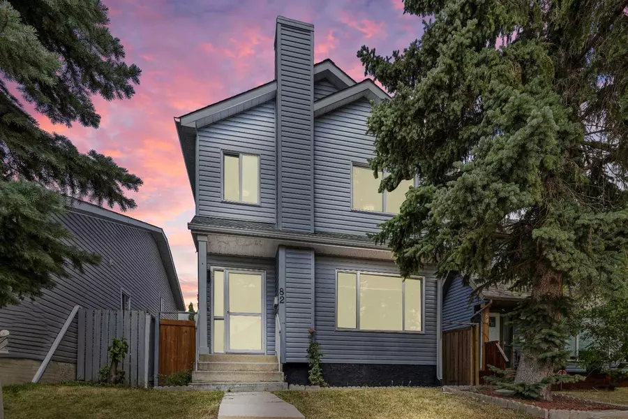 82 Taraglen RD Northeast, Calgary, AB T3J 2M3